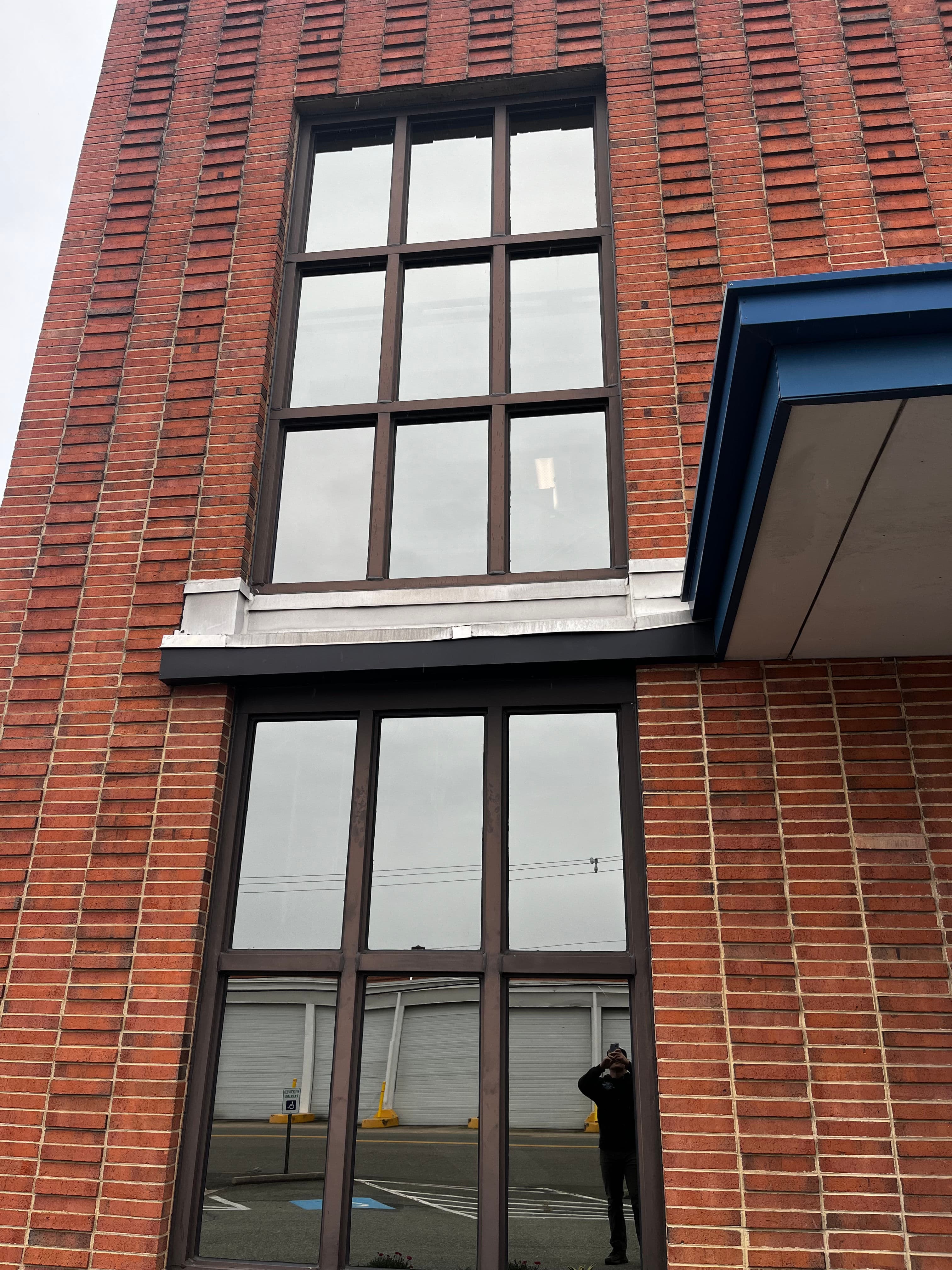 Project Commercial Window Cleaning for a Richmond VA Office Building image