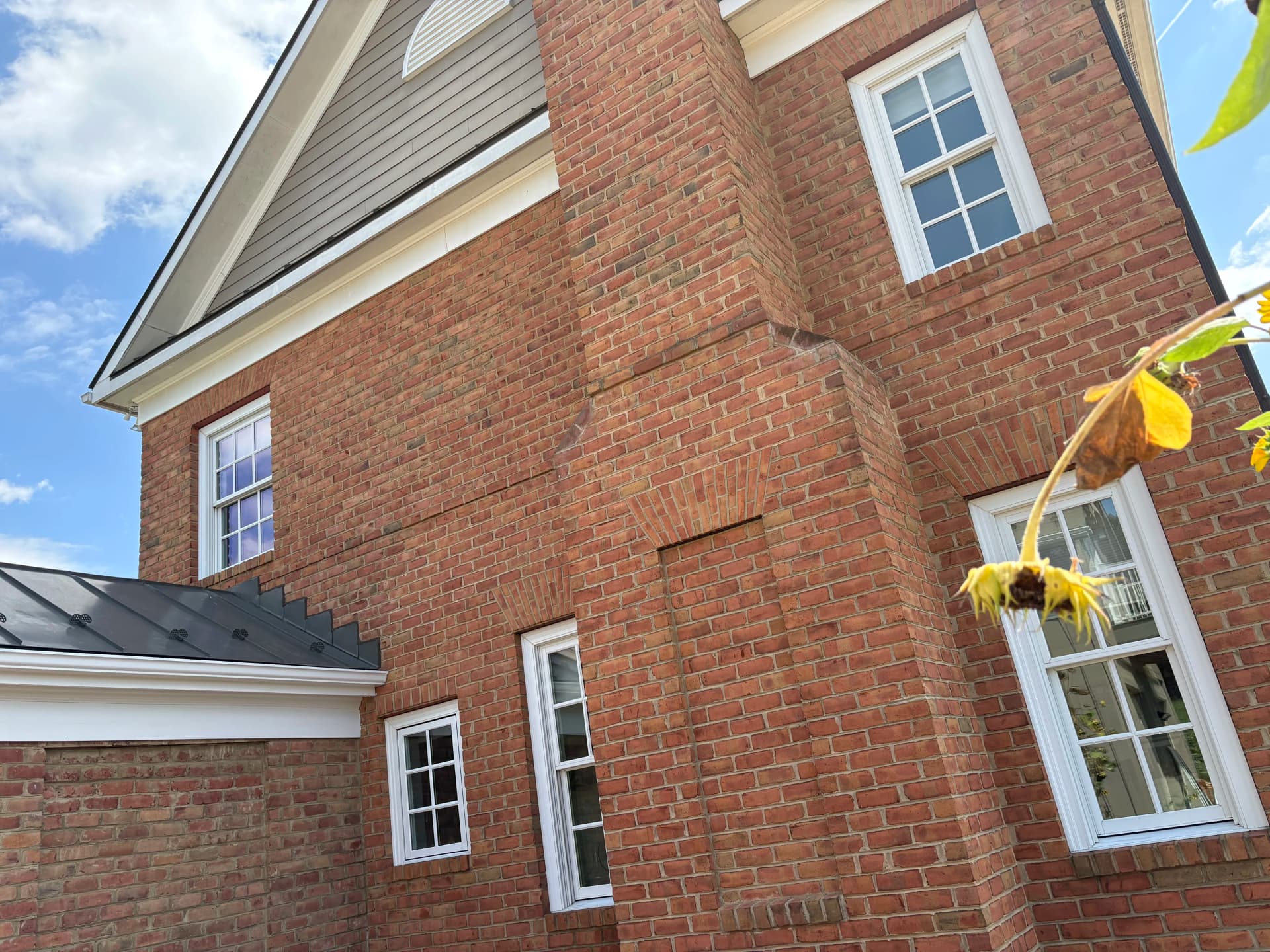 Gallery photos for Exterior Window and Screen Cleaning at a Crozet Home: Image #2