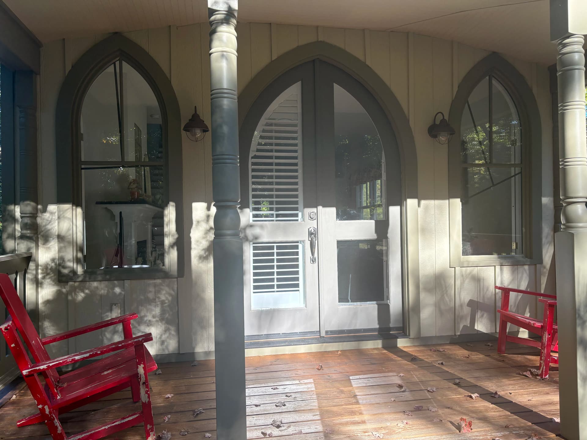 Gallery photos for Window and Screen Cleaning at a Northern Neck Vacation Cottage: Image #3