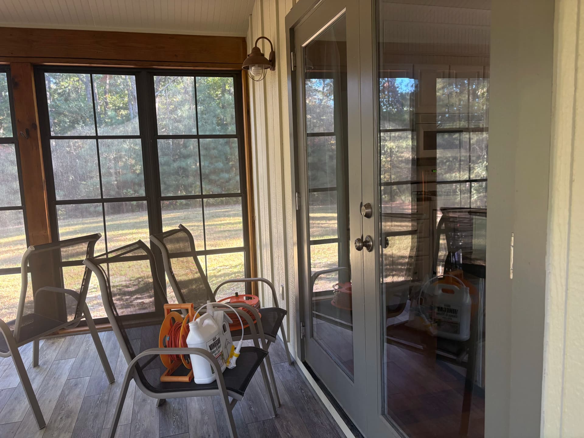 Gallery photos for Window and Screen Cleaning at a Northern Neck Vacation Cottage: Image #2
