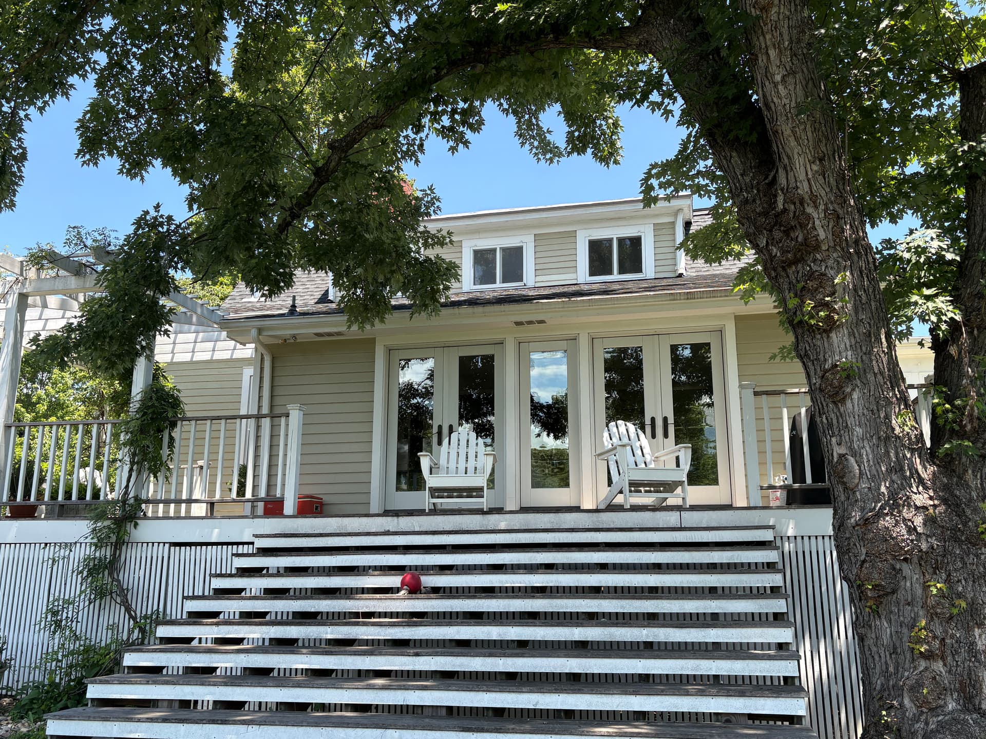 Gallery photos for Full Window Cleaning on a Classic Older Home in Crozet VA: Image #2