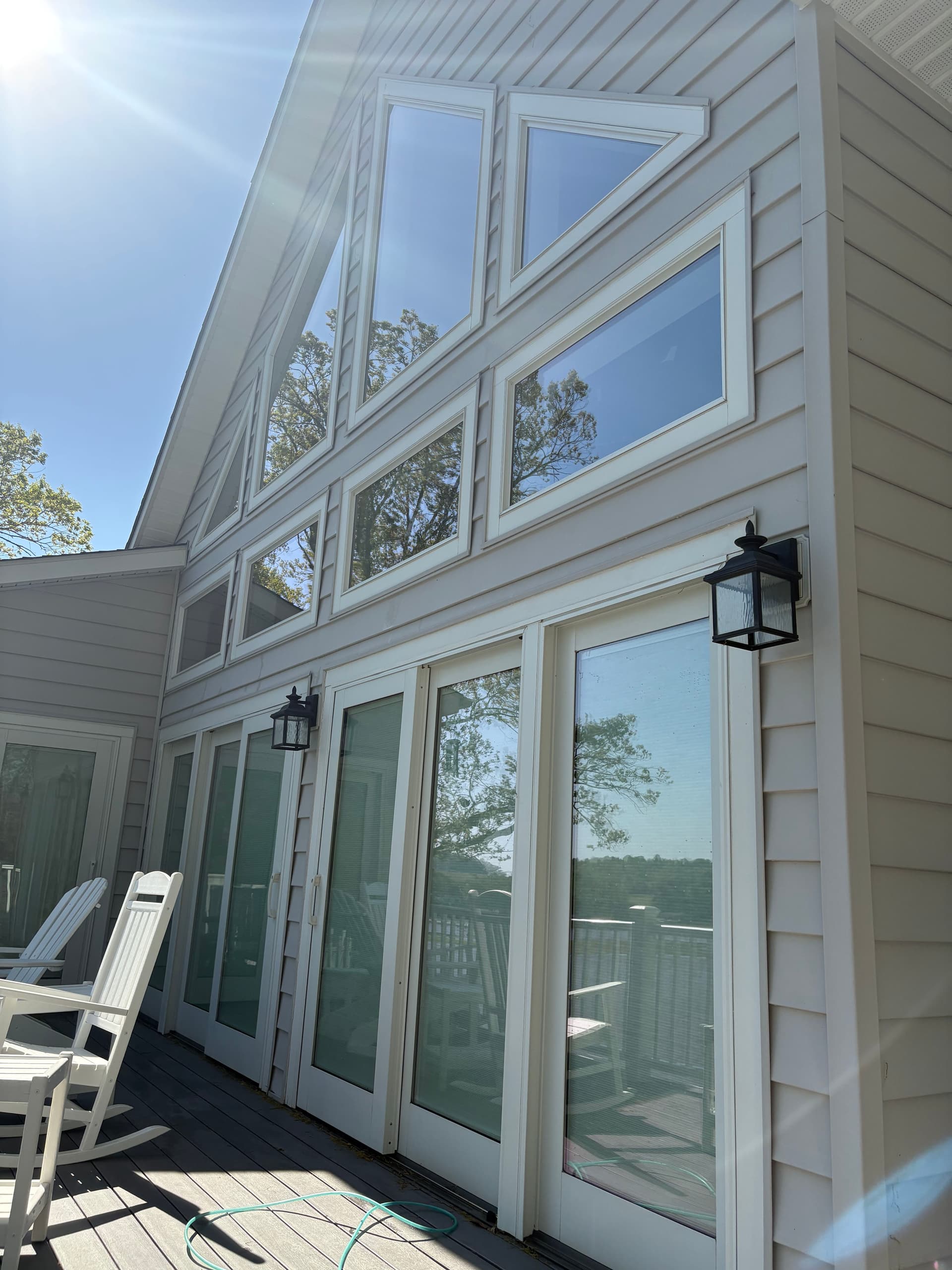 Gallery photos for Streak-Free Exterior Window Cleaning at a Lake Anna Lake House: Image #1