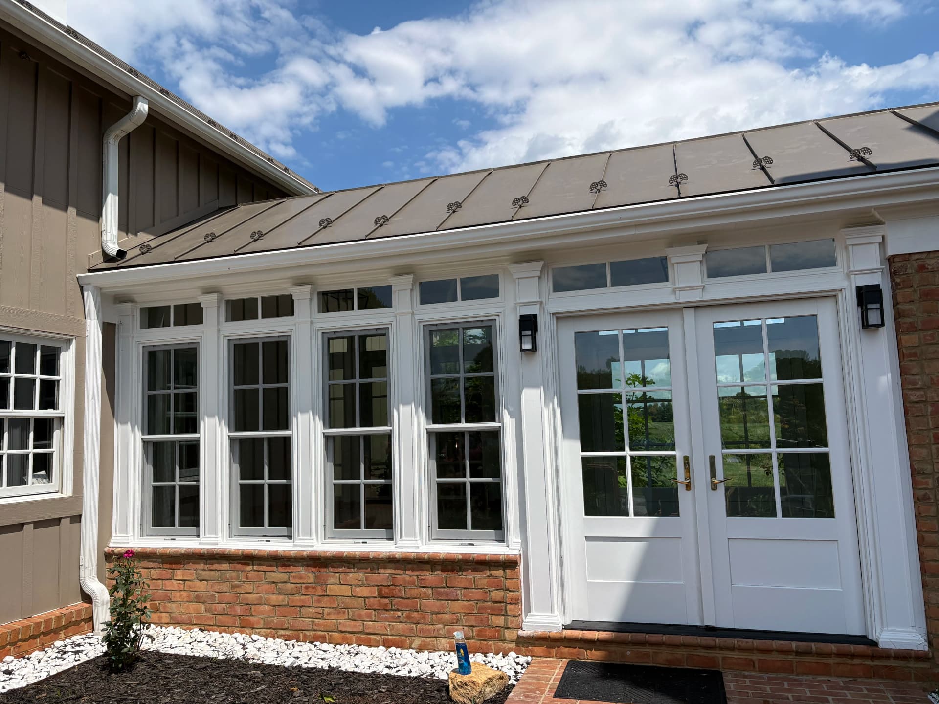 Gallery photos for Exterior Window and Screen Cleaning at a Crozet Home: Image #1
