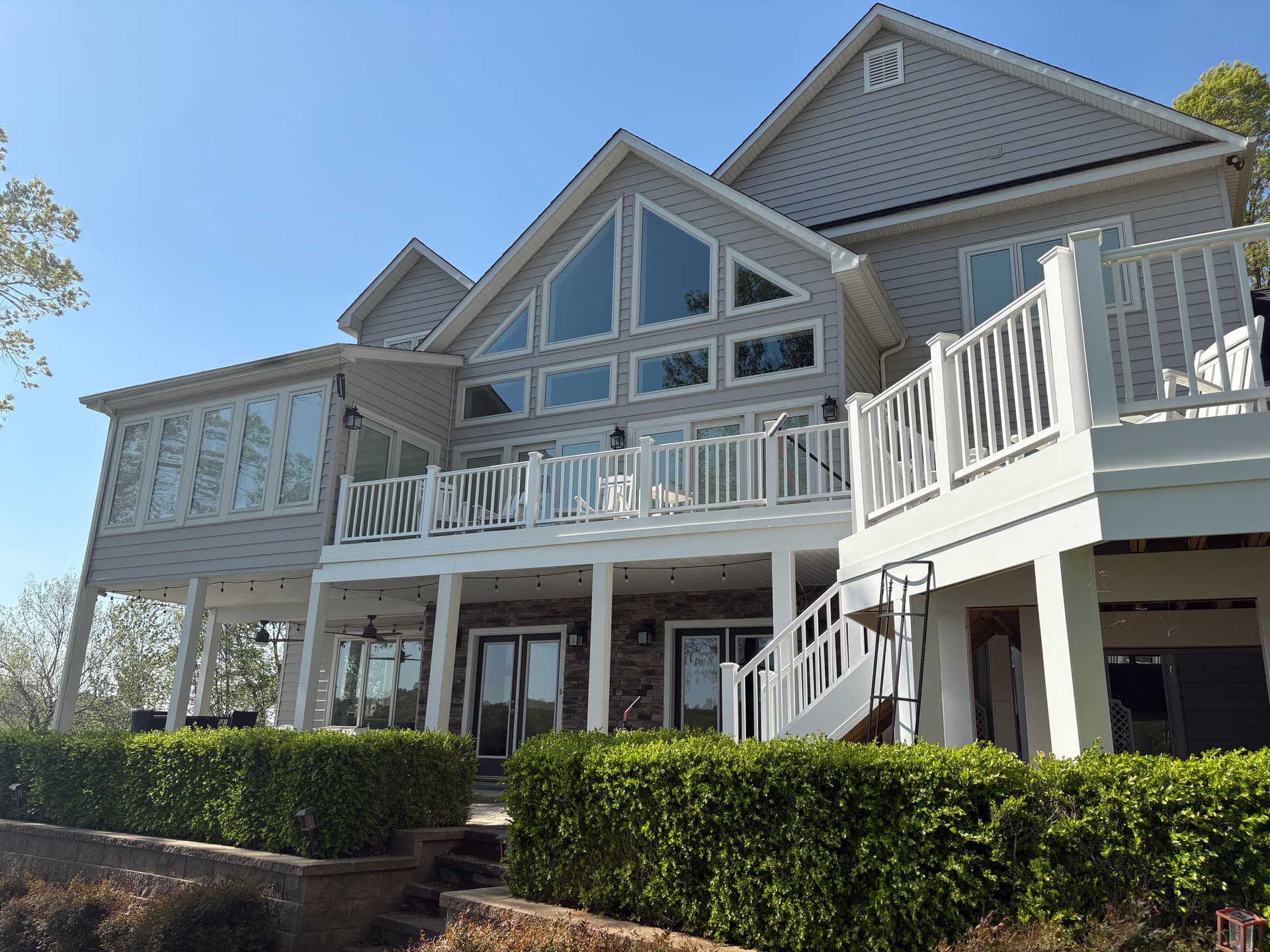 Streak-Free Exterior Window Cleaning at a Lake Anna Lake House image