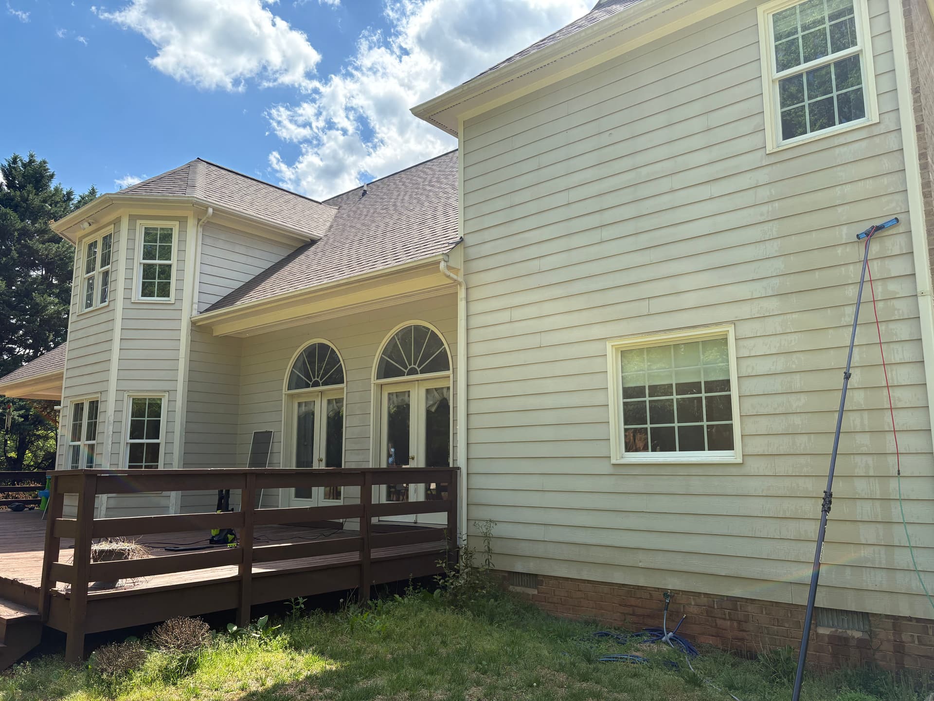 Gallery photos for Full Interior and Exterior Window Cleaning in Powhatan: Image #1