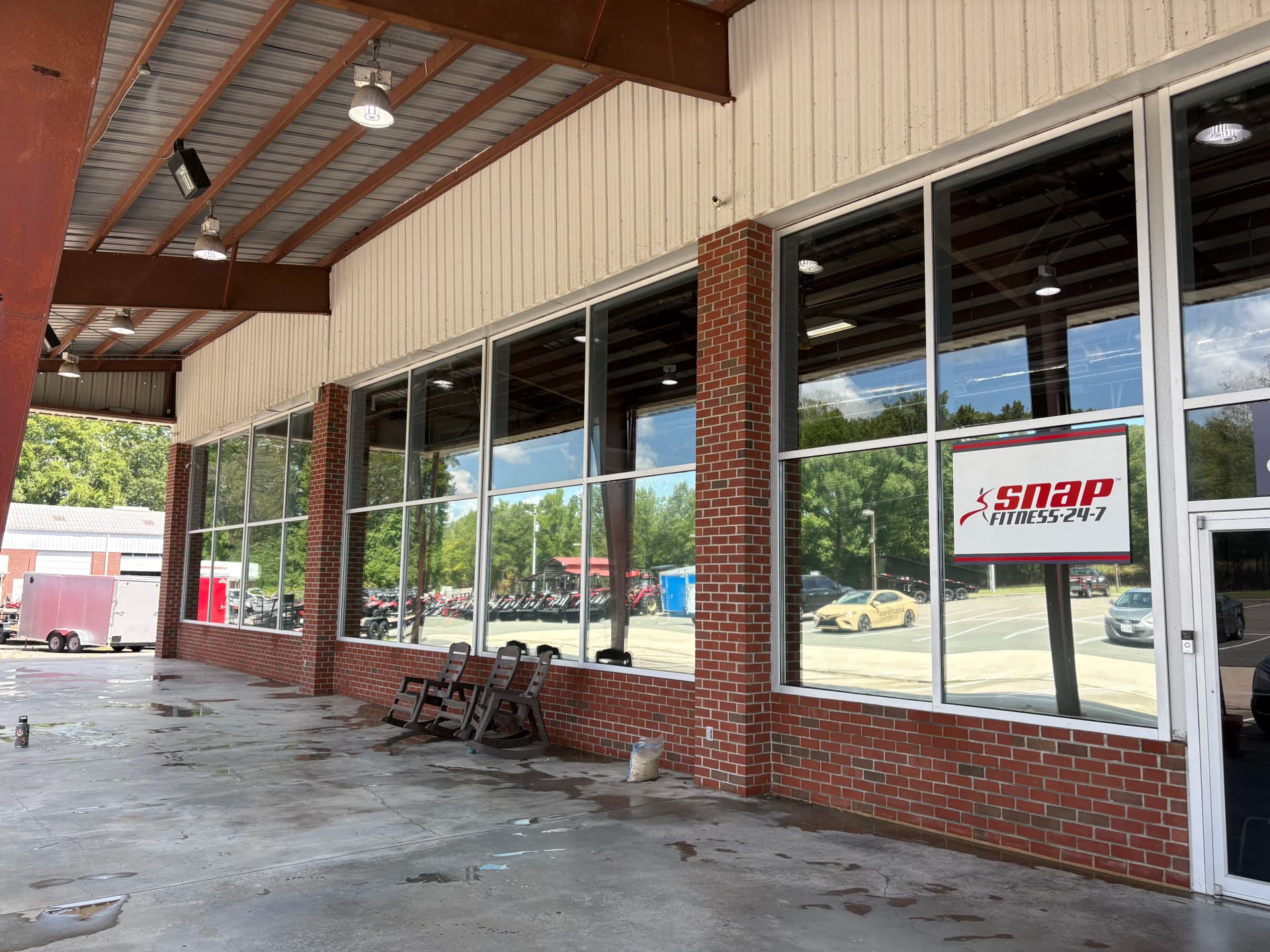 Gallery photos for Commercial Window Cleaning at a King William Gym: Image #2