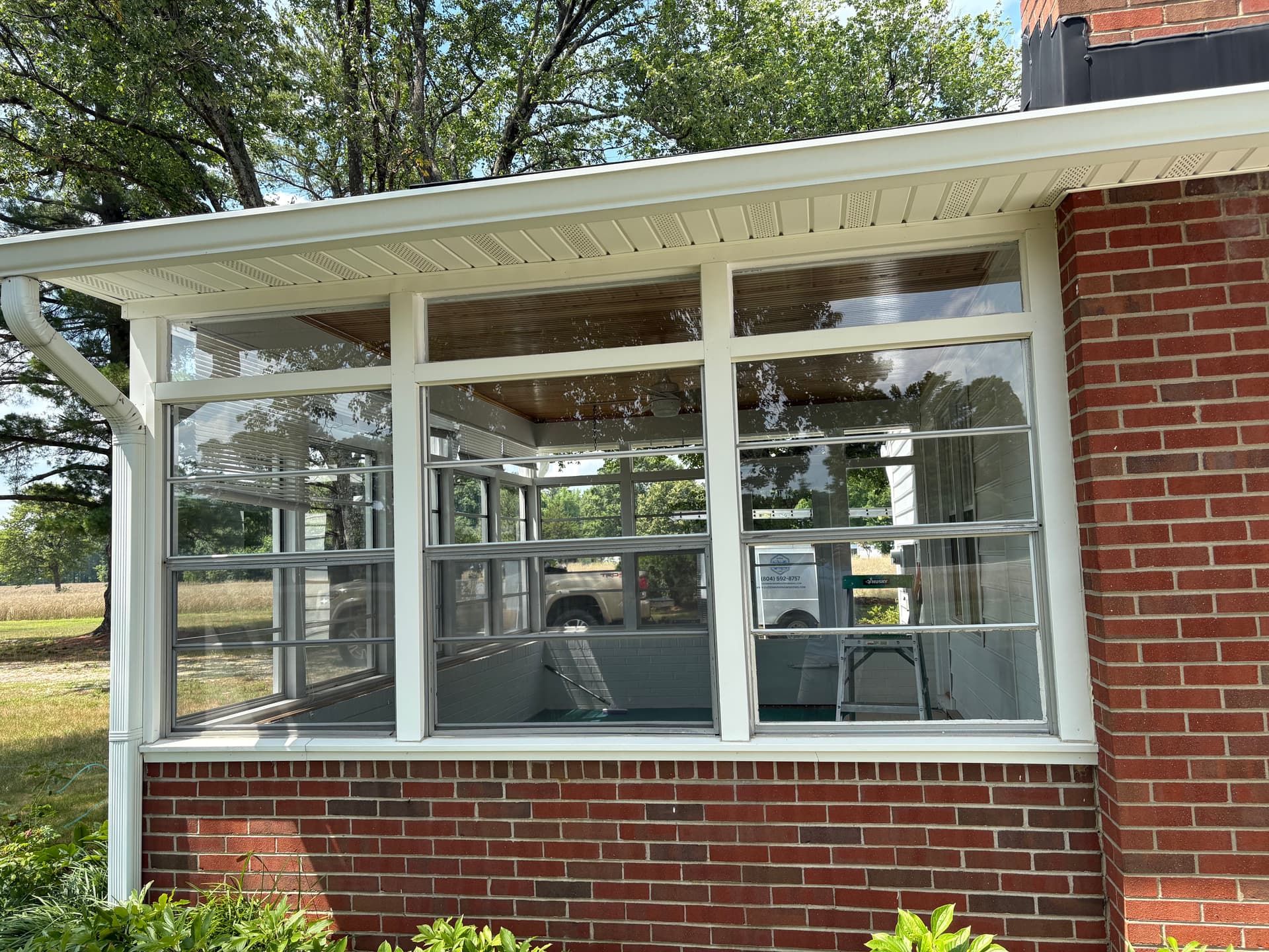 Gallery photos for Window Cleaning Gets This Ruther Glen Home Listing-Ready: Image #3