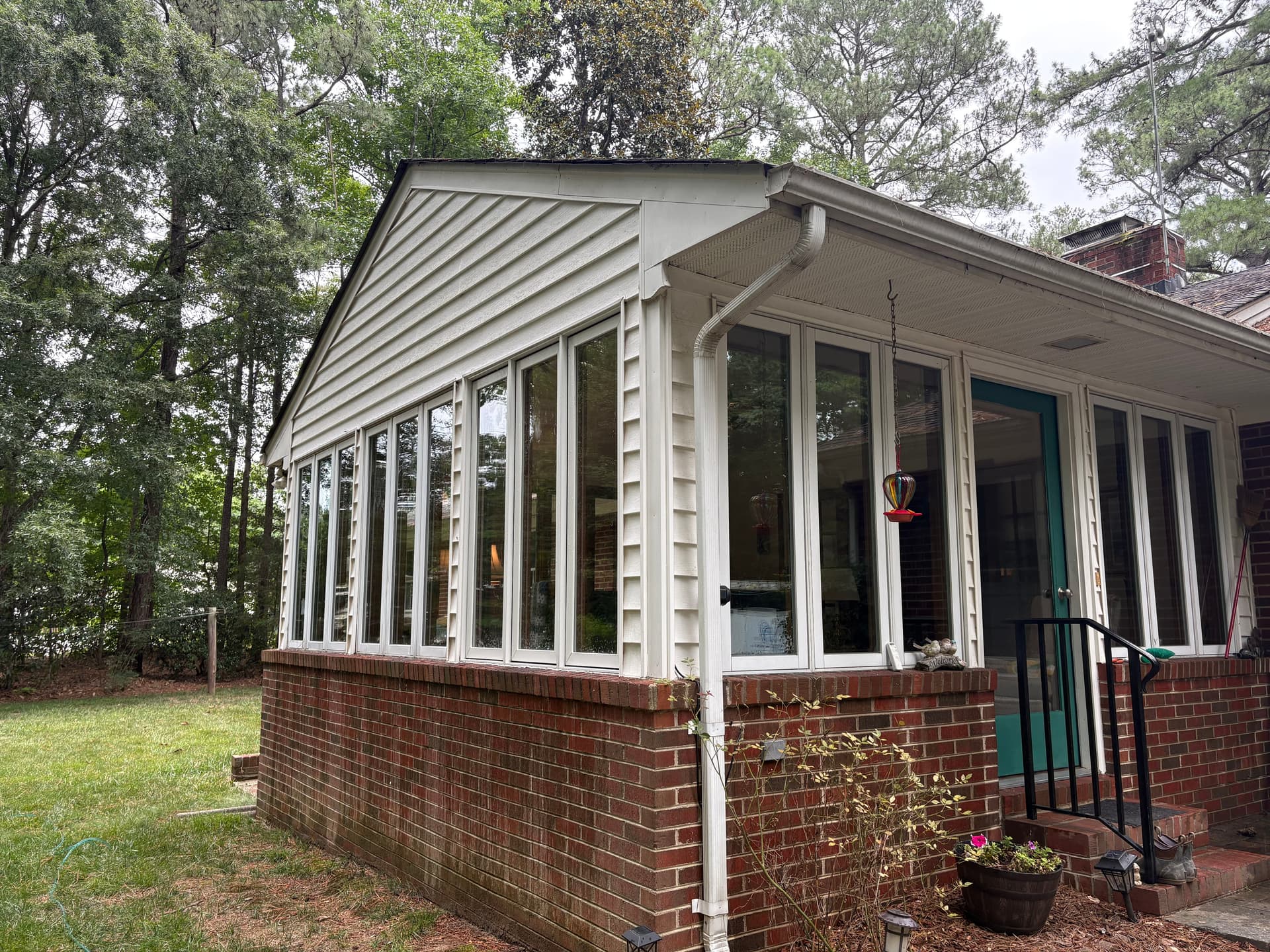 Gallery photos for Full Interior and Exterior Window Cleaning in Hanover VA: Image #1