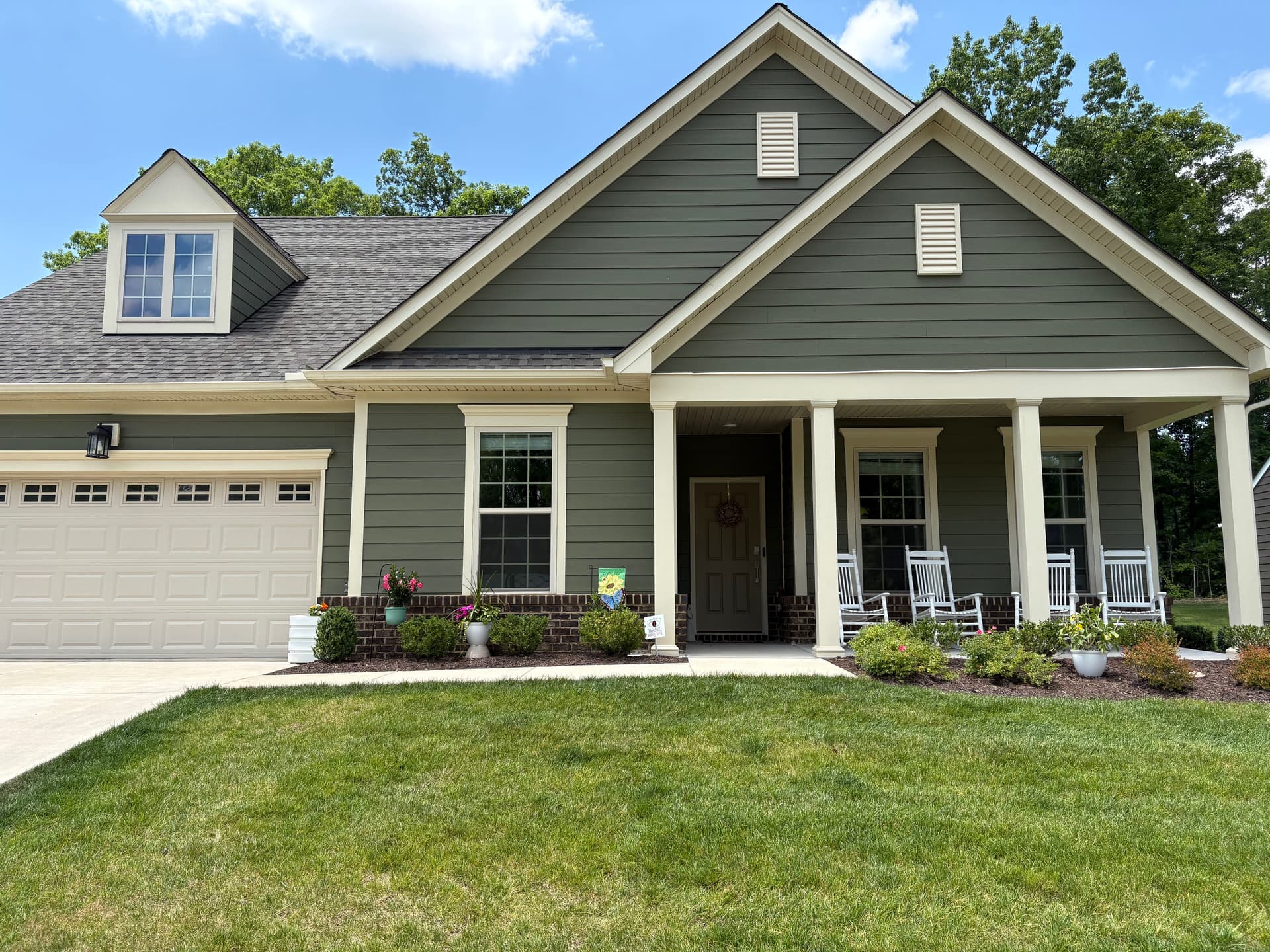 Gallery photos for Interior and Exterior Window Cleaning in Moseley VA: Image #1