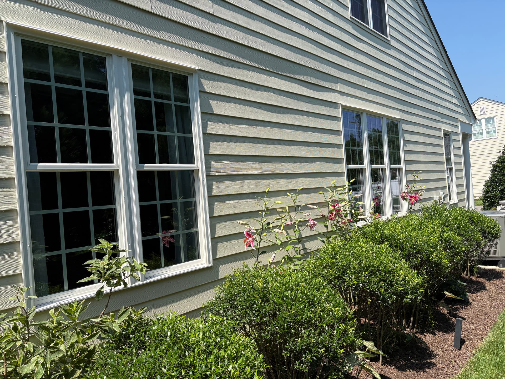 Gallery photos for Window Cleaning in a Mechanicsville HOA Community: Image #2