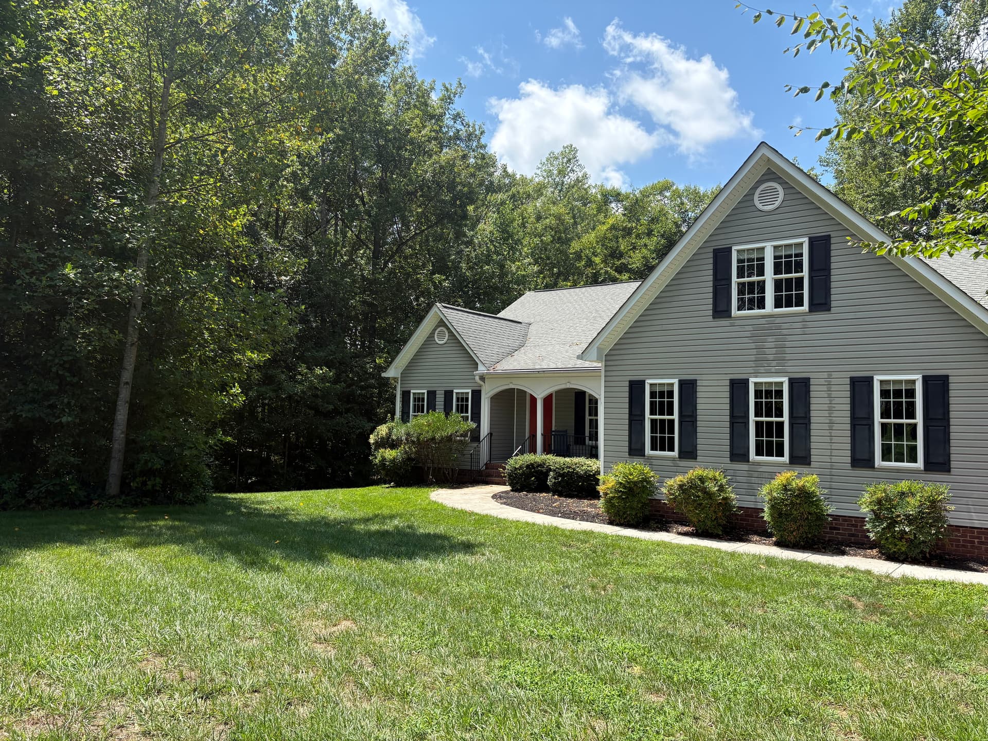 Window Track Cleaning Done Right at Lake Anna VA image
